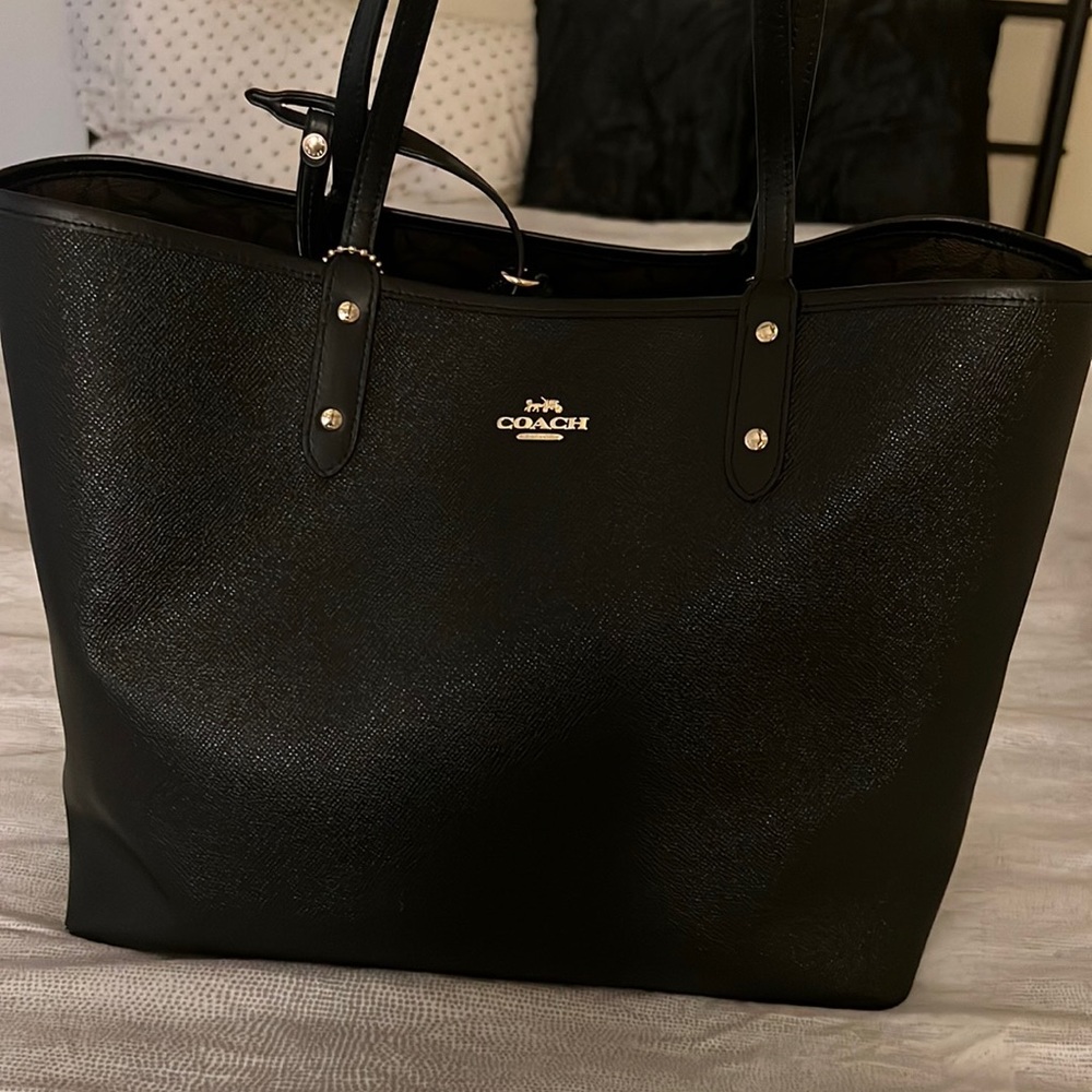 Reversible coach tote bag